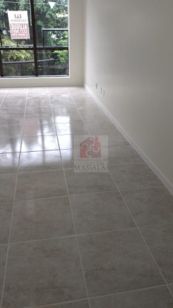 Sala Comercial à Venda, 28 m² em Floresta - Porto Alegre