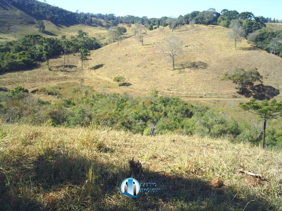 Imagem Terreno à Venda, 15.000 m² em Centro - Aiuruoca Imagem Terreno à Venda, 15.000 m² em Centro - Aiuruoca
