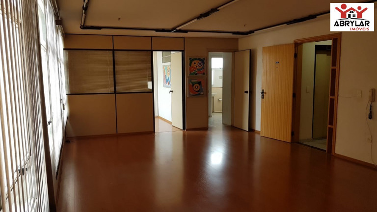 Imóvel com 1 Quarto para Alugar, 77 m² em Vila Vianelo - Jundiaí