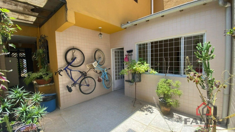 Imagem Sobrado com 3 Quartos à Venda, 210 m² em Boqueirão - Santos Imagem Sobrado com 3 Quartos à Venda, 210 m² em Boqueirão - Santos