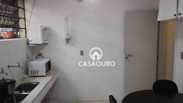 Imagem Casa com 6 Quartos à Venda, 250 m² em São Lucas - Belo Horizonte Imagem Casa com 6 Quartos à Venda, 250 m² em São Lucas - Belo Horizonte