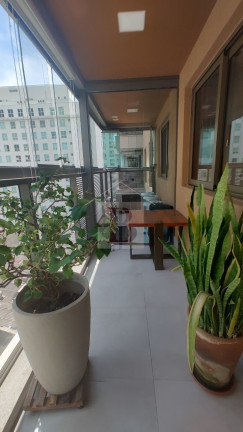 Imagem Imóvel com 3 Quartos à Venda, 94 m² em Icaraí - Niterói Imagem Imóvel com 3 Quartos à Venda, 94 m² em Icaraí - Niterói