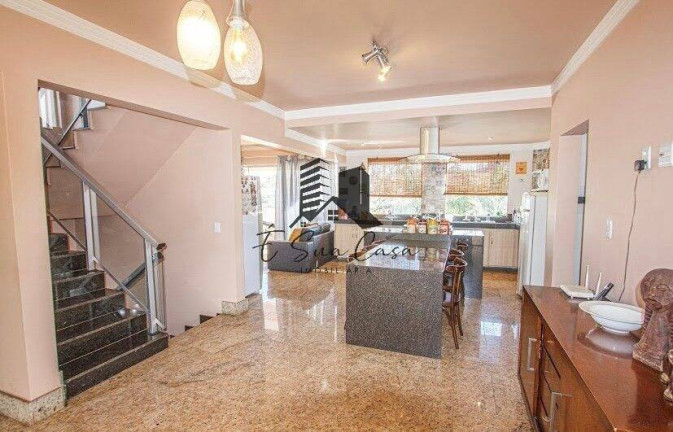 Imagem Casa com 4 Quartos à Venda, 390 m² em Portal Do Sol - Contagem