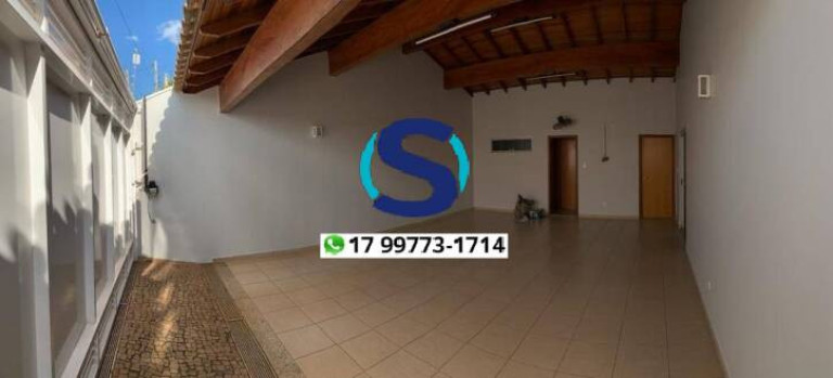 Imagem Casa com 3 Quartos à Venda, 242 m² em Centro - Fernandópolis Imagem Casa com 3 Quartos à Venda, 242 m² em Centro - Fernandópolis