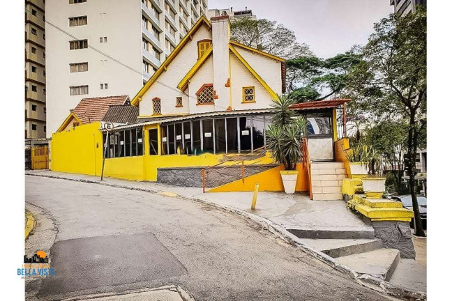 Casa com 5 Quartos à Venda,  em Bela Vista - São Paulo