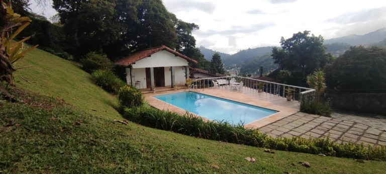 Imagem Casa com 4 Quartos à Venda, 215 m² em Tijuca - Teresópolis Imagem Casa com 4 Quartos à Venda, 215 m² em Tijuca - Teresópolis