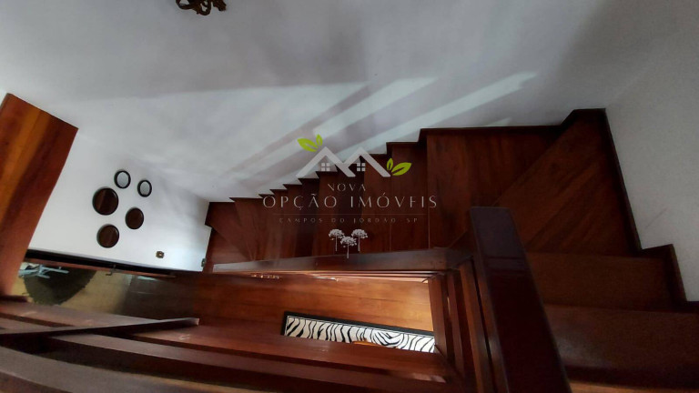 Imagem Casa com 3 Quartos à Venda, 305 m² em Recanto Dubieux - Campos Do Jordão Imagem Casa com 3 Quartos à Venda, 305 m² em Recanto Dubieux - Campos Do Jordão