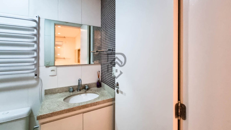Imagem Apartamento com 2 Quartos à Venda, 78 m² em Campo Belo - São Paulo