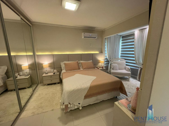 Imagem Apartamento com 4 Quartos à Venda, 141 m² em Centro - Balneário Camboriú Imagem Apartamento com 4 Quartos à Venda, 141 m² em Centro - Balneário Camboriú