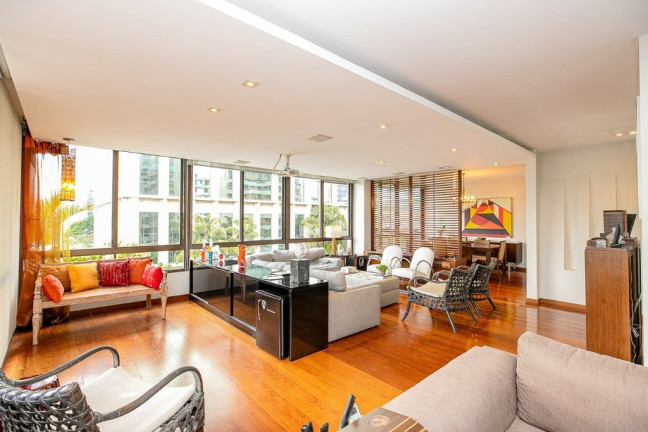 Imagem Apartamento com 3 Quartos à Venda, 225 m² em Itaim Bibi - São Paulo Imagem Apartamento com 3 Quartos à Venda, 225 m² em Itaim Bibi - São Paulo