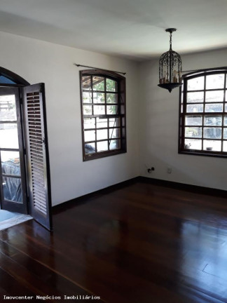 Imagem Casa com 2 Quartos à Venda, 360 m² em Jacarepagua - Rio De Janeiro