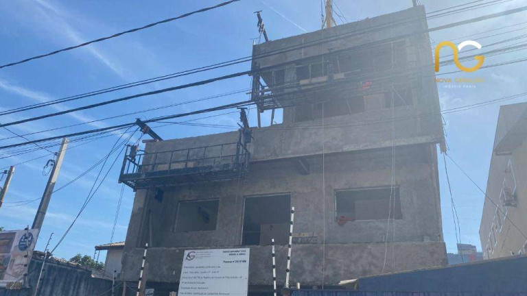 Casa com 4 Quartos à Venda, 100 m² em Vila Guilhermina - Praia Grande