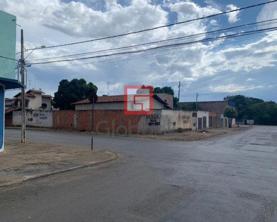 Imóvel Comercial para Alugar,  em Planalto - Montes Claros
