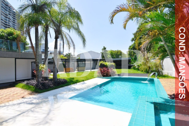 Casa com 5 Quartos à Venda, 1.485 m² em Barra Da Tijuca - Rio De Janeiro