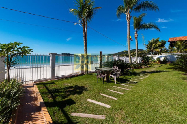 Imagem Casa com 6 Quartos à Venda, 805 m² em Centro - Bombinhas Imagem Casa com 6 Quartos à Venda, 805 m² em Centro - Bombinhas