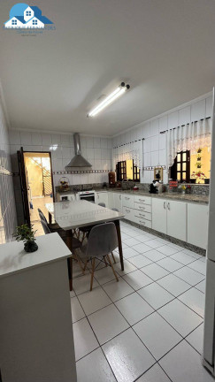 Imagem Casa com 4 Quartos à Venda, 200 m² em Jardim São Nicolau - São Paulo Imagem Casa com 4 Quartos à Venda, 200 m² em Jardim São Nicolau - São Paulo