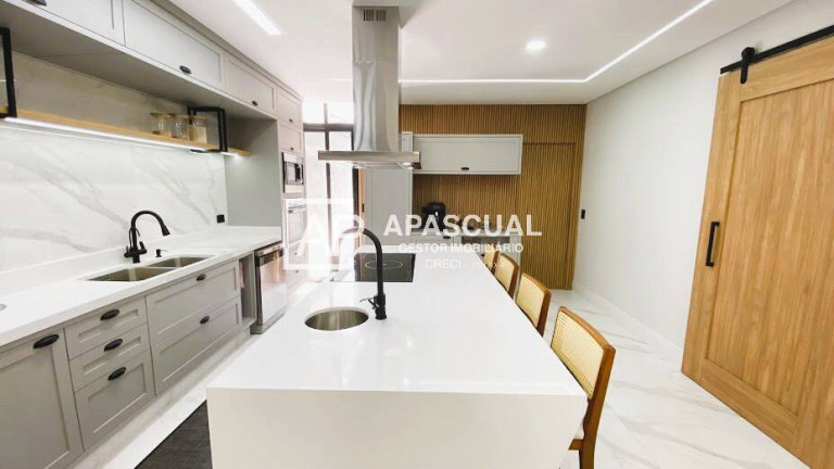 Imagem Casa com 3 Quartos à Venda, 243 m² em Jardim Oriente - São José Dos Campos