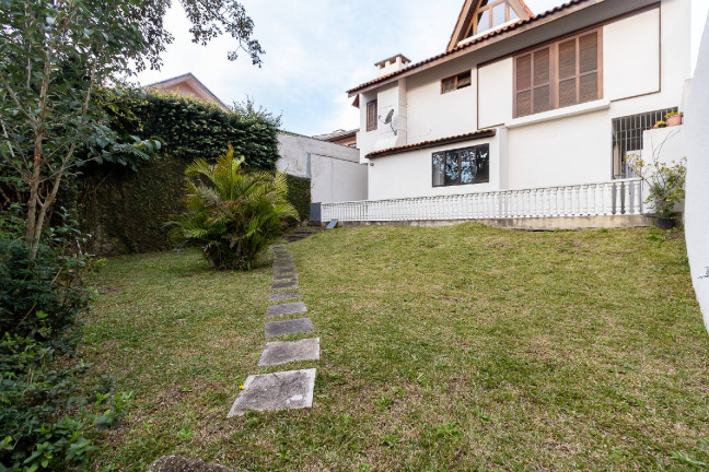 Imagem Casa com 5 Quartos à Venda, 298 m² em Santa Cândida - Curitiba Imagem Casa com 5 Quartos à Venda, 298 m² em Santa Cândida - Curitiba