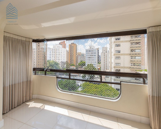 Imagem Imóvel com 4 Quartos à Venda, 196 m² em Moema - São Paulo