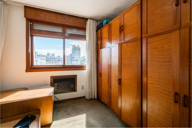 Imagem Apartamento com 4 Quartos à Venda, 232 m² em Petrópolis - Porto Alegre