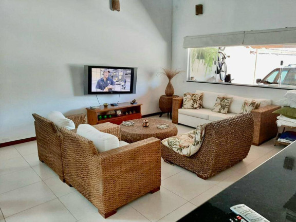 Imagem Casa com 4 Quartos à Venda, 205 m² em Toninhas - Ubatuba Imagem Casa com 4 Quartos à Venda, 205 m² em Toninhas - Ubatuba