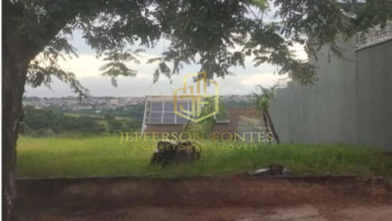 Terreno à Venda, 396 m² em Jardim Acapulco - Marília