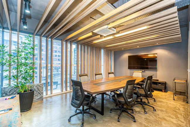 Sala Comercial à Venda, 162 m² em Centro - Curitiba