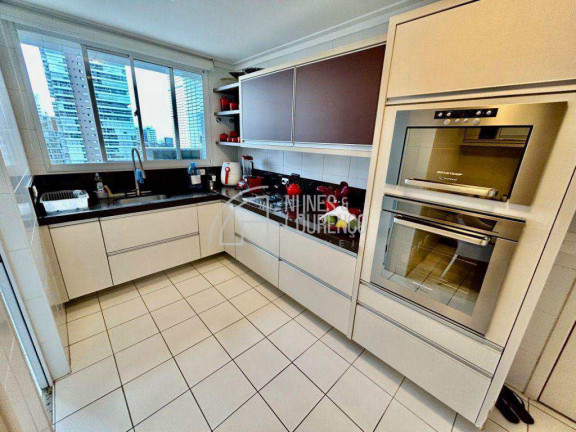 Imagem Apartamento com 3 Quartos à Venda, 181 m² em Gonzaga - Santos Imagem Apartamento com 3 Quartos à Venda, 181 m² em Gonzaga - Santos