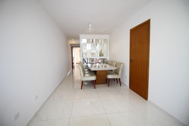 Imagem Apartamento com 2 Quartos à Venda, 60 m² em Centro - Curitiba