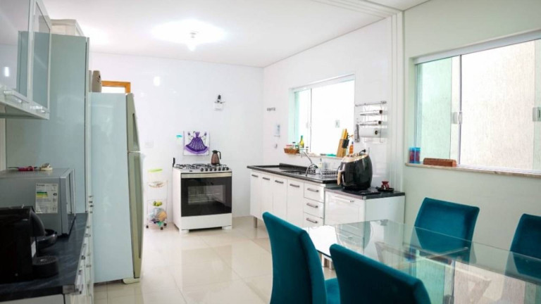 Imagem Casa com 3 Quartos à Venda, 189 m² em Parque Maria Domitila - São Paulo