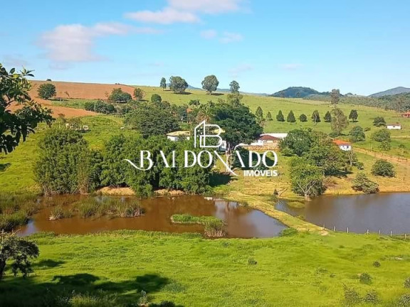 Imagem Imóvel com 4 Quartos à Venda, 30 m² em Centro - Monte Sião