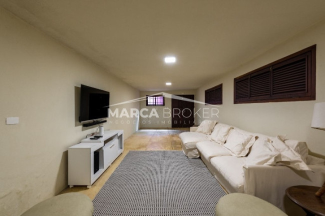 Imagem Sobrado com 5 Quartos à Venda, 1.680 m² em Guaecá - São Sebastião