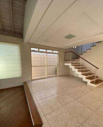 Imagem Casa com 5 Quartos à Venda, 314 m² em Coqueiros - Florianópolis Imagem Casa com 5 Quartos à Venda, 314 m² em Coqueiros - Florianópolis