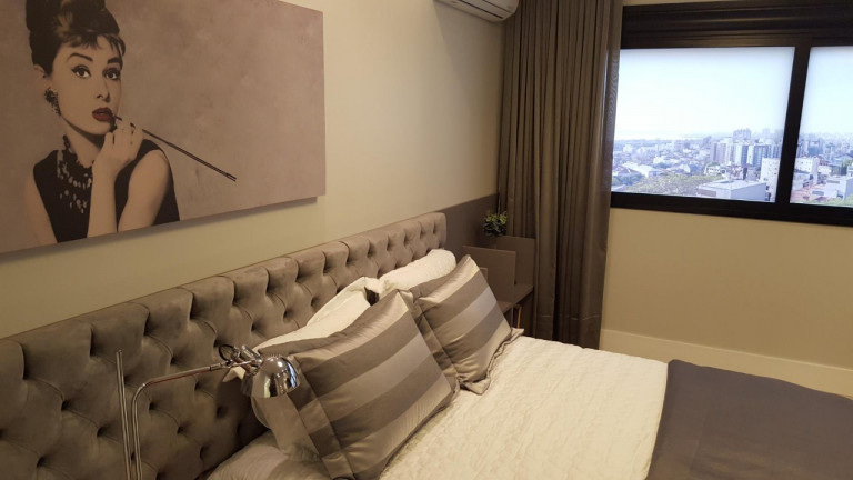 Imagem Apartamento com 3 Quartos à Venda, 183 m² em Menino Deus - Porto Alegre Imagem Apartamento com 3 Quartos à Venda, 183 m² em Menino Deus - Porto Alegre