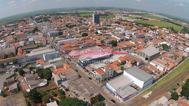 Imagem Chácara com 2 Quartos à Venda, 268 m² em Correias - Boituva