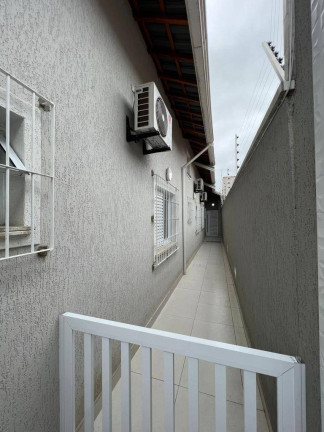 Imagem Casa com 3 Quartos à Venda, 250 m² em Maracanã - Praia Grande