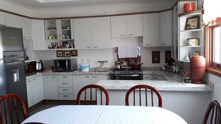 Imagem Sobrado com 3 Quartos à Venda, 411 m² em Igara - Canoas