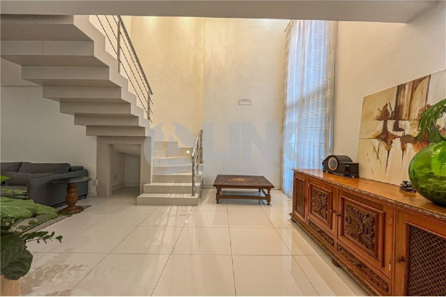 Imagem Casa com 4 Quartos à Venda, 300 m² em Chácara Das Pedras - Porto Alegre Imagem Casa com 4 Quartos à Venda, 300 m² em Chácara Das Pedras - Porto Alegre