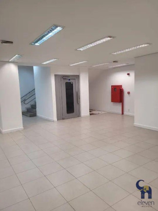 Sala Comercial para Alugar, 600 m² em Sussuarana - Salvador