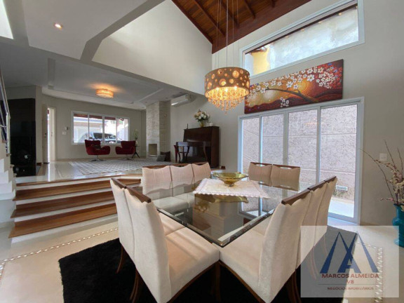 Imagem Casa com 3 Quartos à Venda, 340 m² em Vila Oliveira - Mogi Das Cruzes