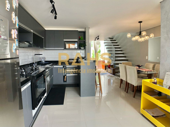 Imagem Casa com 3 Quartos à Venda, 115 m² em Vila Nova - Joinville Imagem Casa com 3 Quartos à Venda, 115 m² em Vila Nova - Joinville