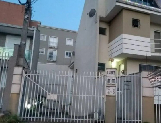 Imagem Casa com 3 Quartos à Venda, 206 m² em Guaíra - Curitiba