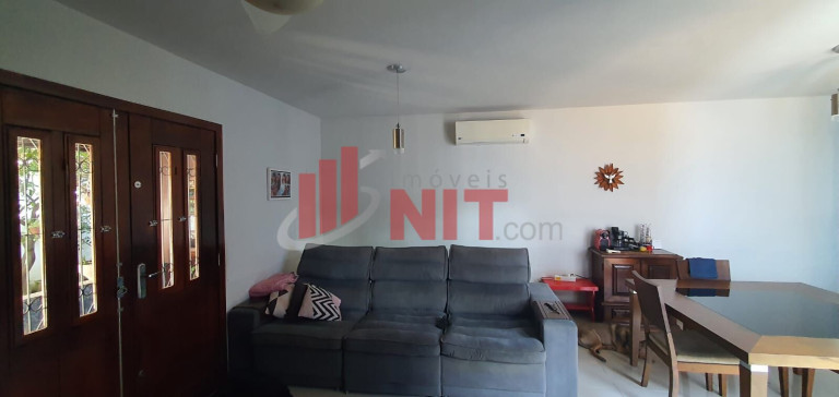 Imagem Casa com 3 Quartos à Venda, 200 m² em Itaipu - Niterói Imagem Casa com 3 Quartos à Venda, 200 m² em Itaipu - Niterói
