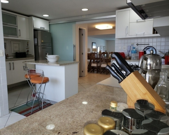 Imagem Apartamento com 4 Quartos à Venda, 184 m² em Pitangueiras - Guarujá