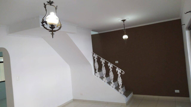 Imagem Sobrado com 3 Quartos à Venda, 155 m² em Jardim Santa Cristina - Santo André Imagem Sobrado com 3 Quartos à Venda, 155 m² em Jardim Santa Cristina - Santo André