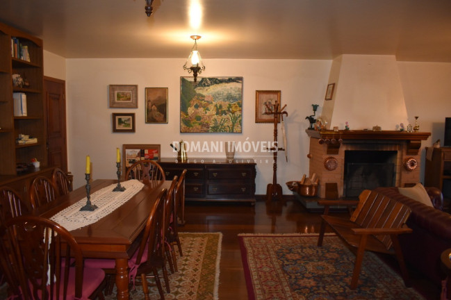 Imagem Imóvel com 3 Quartos à Venda, 163 m² em Região De Capivari - Campos Do Jordão Imagem Imóvel com 3 Quartos à Venda, 163 m² em Região De Capivari - Campos Do Jordão