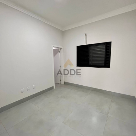 Imagem Casa com 3 Quartos à Venda, 405 m² em Green Park - Sorriso