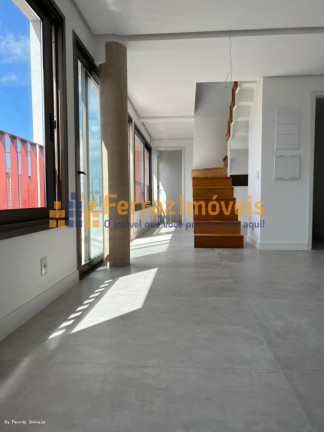 Imagem Apartamento com 2 Quartos à Venda, 91 m² em Menino Deus - Porto Alegre