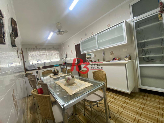 Imagem Apartamento com 4 Quartos à Venda, 184 m² em Gonzaga - Santos