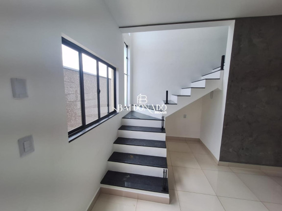 Imagem Casa com 2 Quartos à Venda, 200 m² em Centro - Extrema Imagem Casa com 2 Quartos à Venda, 200 m² em Centro - Extrema